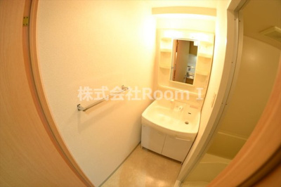 【洗面所】 | シャルマンフジ大阪城南 | 脱衣スペースもあります