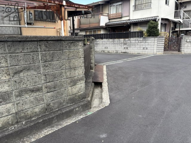 姫路市広畑区則直／売土地の前面道路含む現地写真