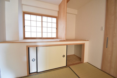 【収納】 | 第2サニーハイツ | エイブル売買事業部では、箕面市・豊中市・吹田市・池田市・茨木市・高槻市の北摂エリア全域で、物件のご紹介を致しております。北摂エリアにて購入物件をお探しの際は、当社までお問合せ下さいませ。