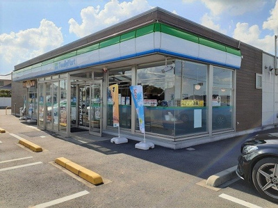 【周辺】 | サウス　クレストⅥ | ファミリーマート 香取小川店まで750m