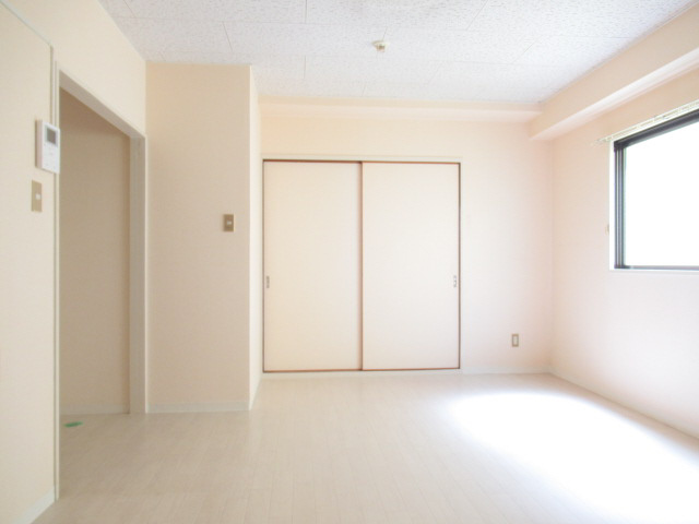 プラスパラス・ヒラノの居間・リビング