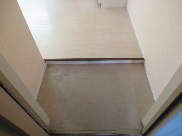 プラスパラス・ヒラノの玄関