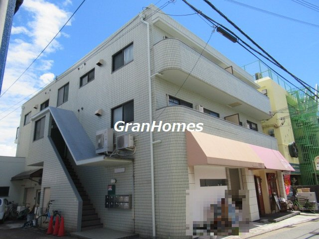 プラスパラス・ヒラノの外観