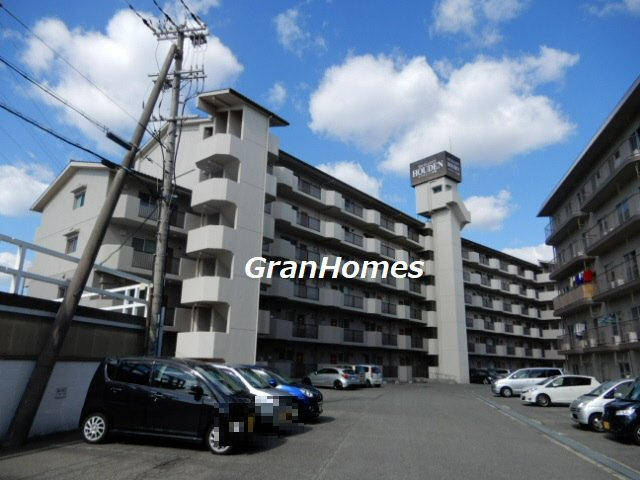 エクセレント宝殿3号棟