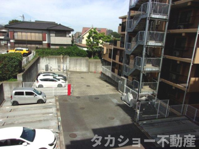 【駐車場】 | セレナハイム千葉椿森 | カースペースがあります