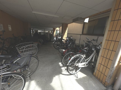 【その他共用部分】 | サンロイヤル柴島パート５ | 駐輪場です
