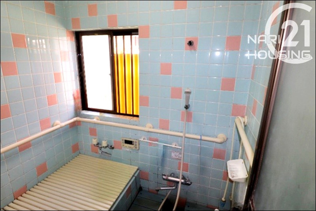 【浴室】 | 武蔵村山市大南3丁目　中古戸建 | ポップな浴室です♪