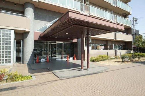 シャルマンフジ二色の浜ローヤルグランポートのエントランス|広々開放的なエントランス！