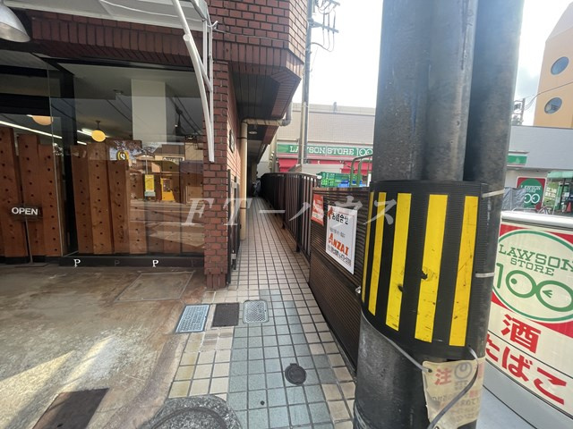 ふたばビルのエントランス