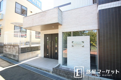 【エントランス】 | Ｃａｓａ　ｒａｆｆｉｎｅ　ｄｅｕｘ