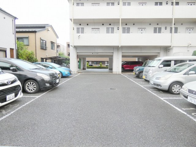 TCブリスガーデンの駐車場