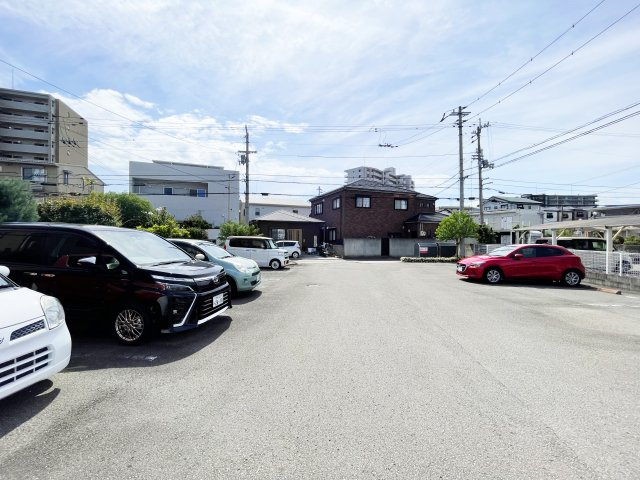 シャーメゾンピア　A棟の駐車場
