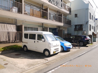 【駐車場】