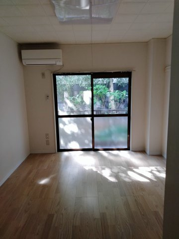 【居間・リビング】 | ファミール中村橋 | ゆったりとした居間です