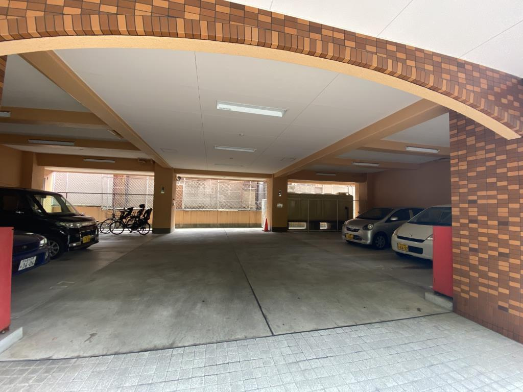 御勝山南パークトリム