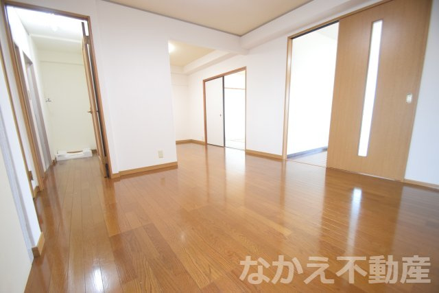 【居間・リビング】 | ゆったりとした居間です