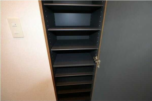 アンプルール リーブル 永遠　　 刈谷市近郊の賃貸はクラスホーム刈谷店の収納