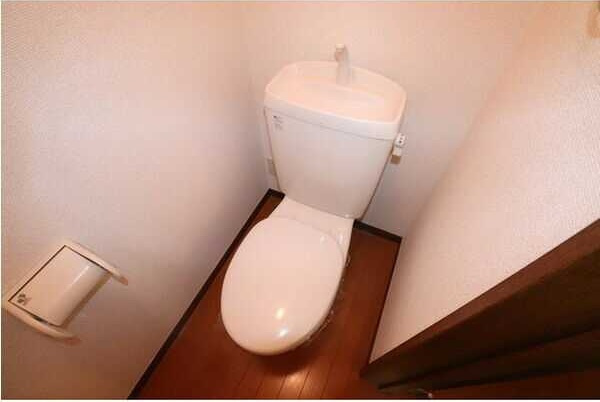 アンプルール リーブル 永遠　　 刈谷市近郊の賃貸はクラスホーム刈谷店のトイレ