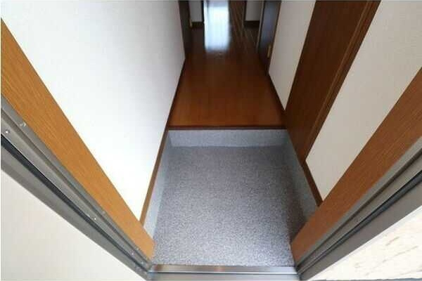 アンプルール リーブル 永遠　　 刈谷市近郊の賃貸はクラスホーム刈谷店の玄関