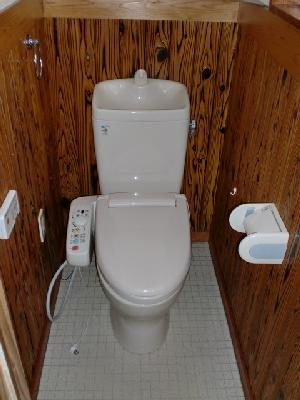 黒川戸建て　収益物件のトイレ