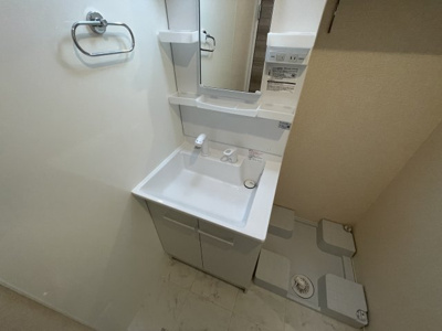 【洗面所】 | ウィン淡路駅前 | 忙しい朝には欠かせない洗面所です