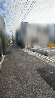 【前面道路含む現地写真】