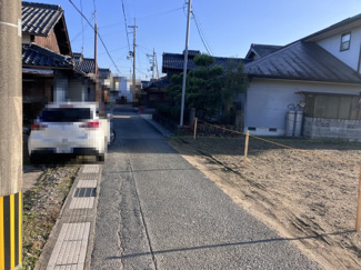 【前面道路含む現地写真】