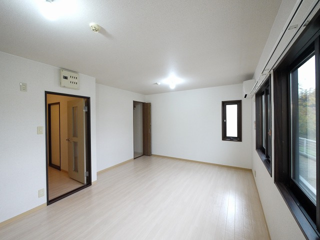 エクセル青垣の居間・リビング|使いやすいリビングです