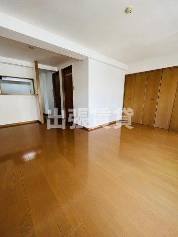 仲介手数料0円！中駒新栄レオンビルの居間・リビング