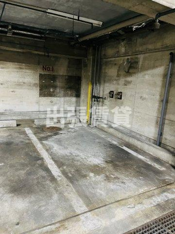 仲介手数料0円！中駒新栄レオンビルの駐車場