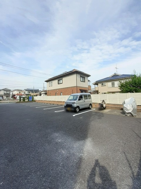 グリーンガーデンの駐車場
