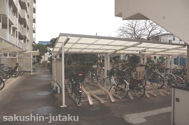 ライオンズマンション津田沼のその他共用部分|整然とした駐輪場