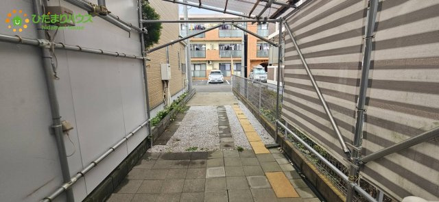 上尾市浅間台3丁目　中古一戸建ての駐車場