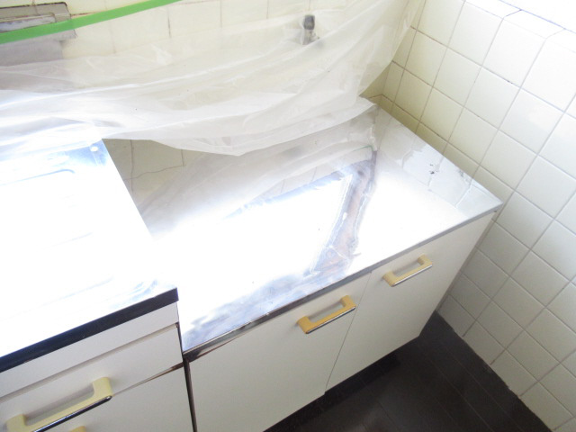 白水平屋のキッチン