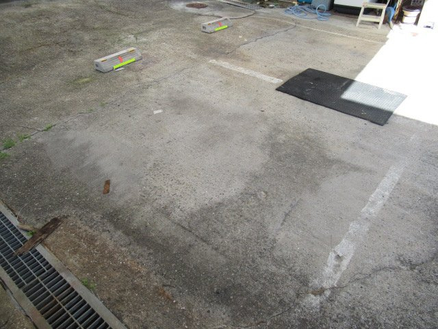 白水平屋の駐車場