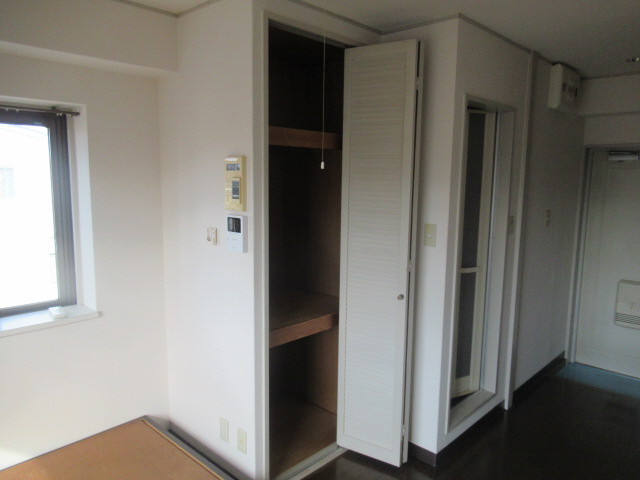 フォレスト明石の収納