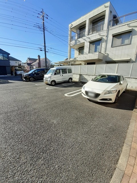 シャン・ド・シトルイユの駐車場