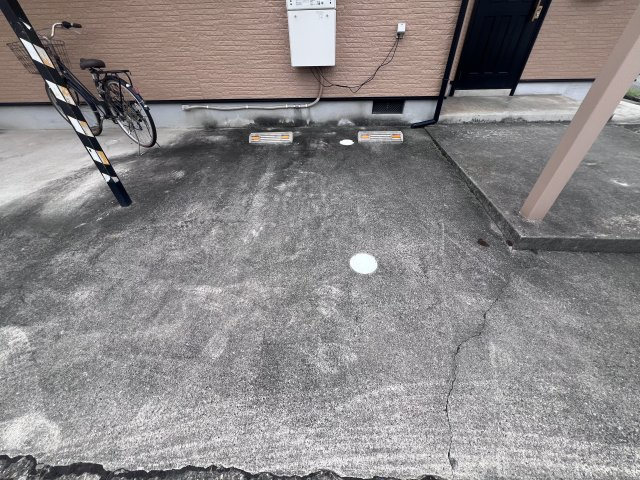 ECハイツの駐車場