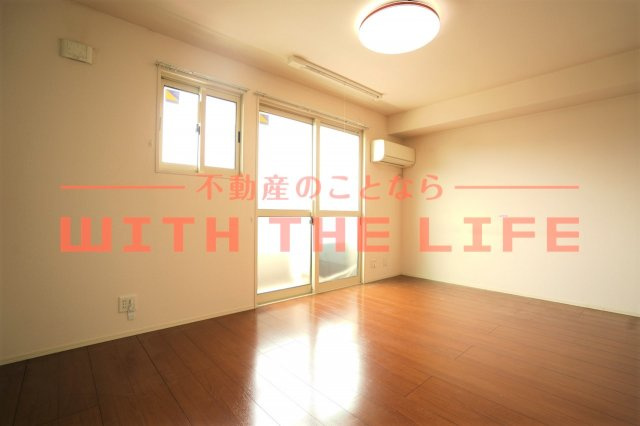 セジュール光【キャッシュバック対象物件】の居間・リビング|使いやすいリビングです