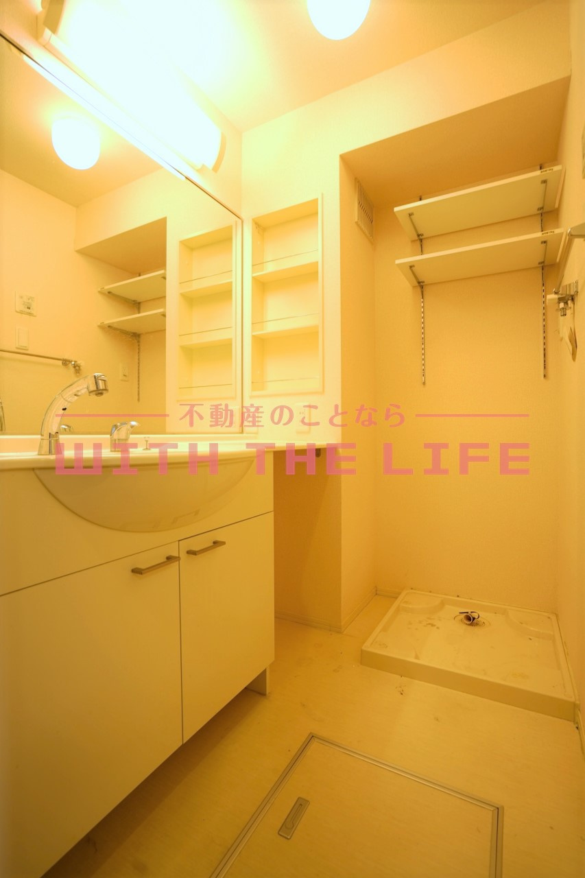 セジュール光【キャッシュバック対象物件】の洗面所|忙しい朝には欠かせない洗面所です