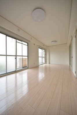 【居間・リビング】 | パークハイツ青谷