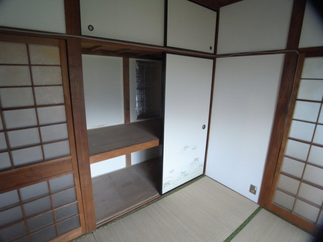 青谷ハイツの収納