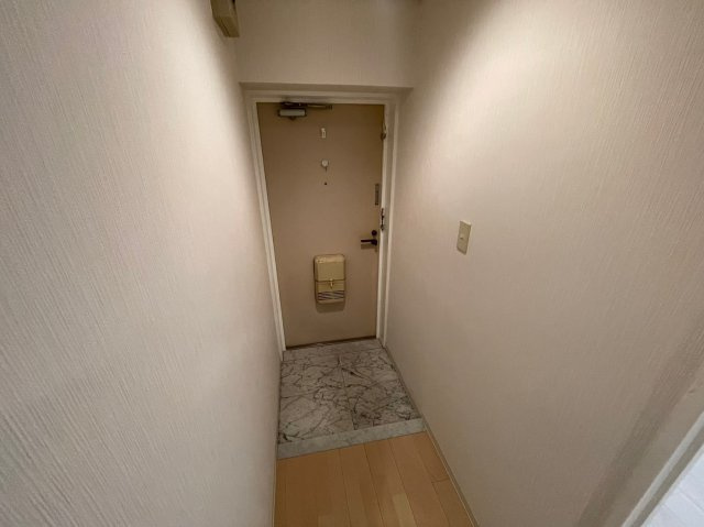 朝日プラザ六甲２の玄関