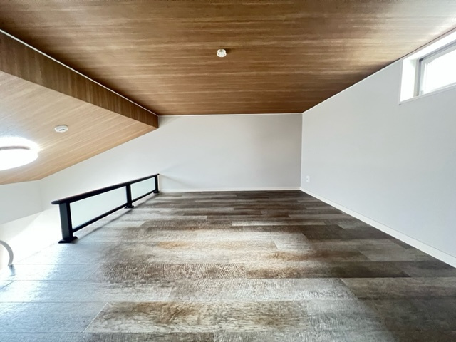 ＮＥＯＧＡＲＥ初芝の内装