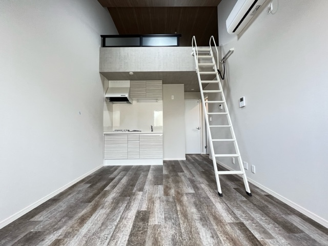 ＮＥＯＧＡＲＥ初芝の居間・リビング