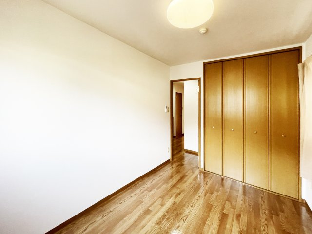 フォブール佐古　B棟の居間・リビング