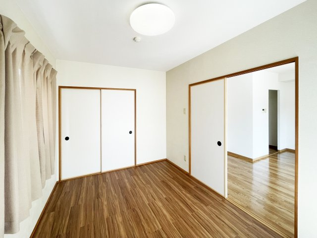 フォブール佐古　B棟の居間・リビング