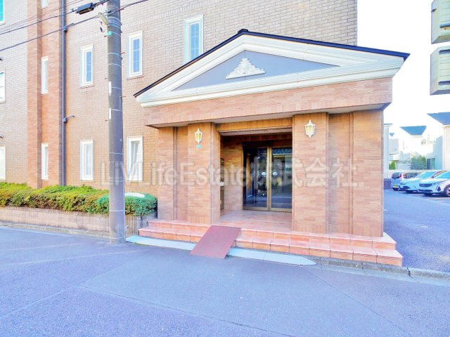 ヴィラトリアノンのエントランス