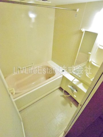 ヴィラトリアノンの浴室