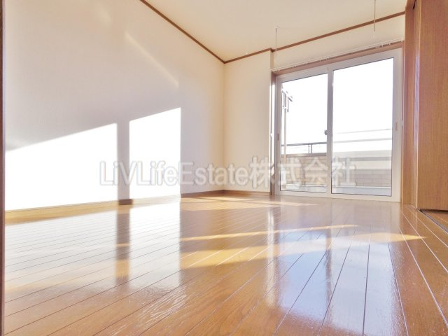 ヴィラトリアノンの居間・リビング